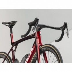 Trek MADONE SLR 9 AXS Gen 8 - Carbon Road Bike - 2025