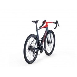 Teammachine R 01 THREE